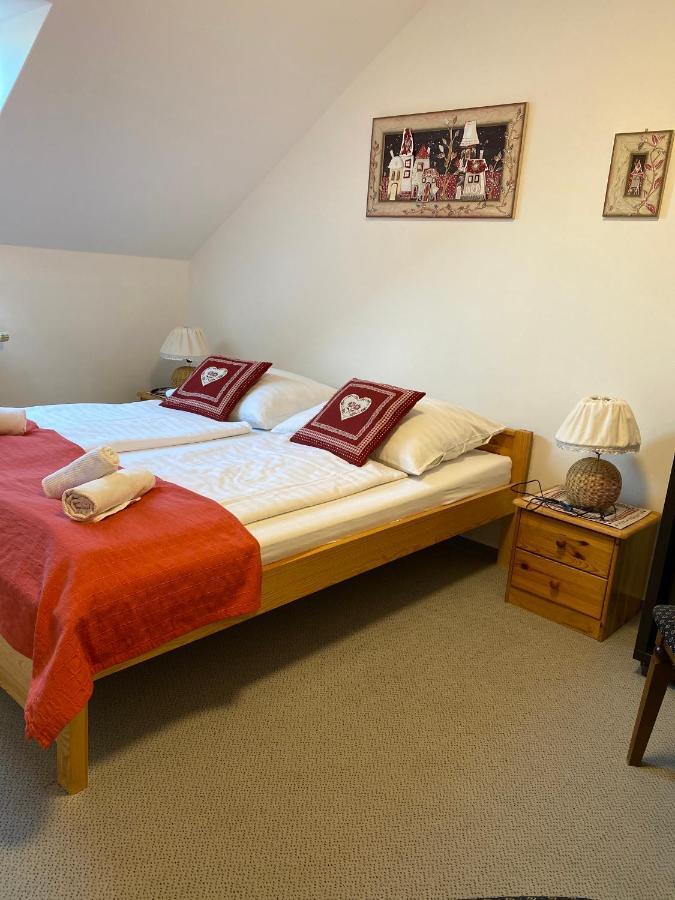 Penzión Vila Petra Bed&Breakfast Veľký Slavkov Exterior foto